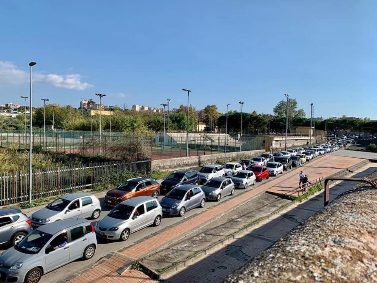 PATERNÒ: TAMPONI DI MASSA PER GLI STUDENTI DELLE SCUOLE DI PRIMO GRADO. IL CALENDARIO - 