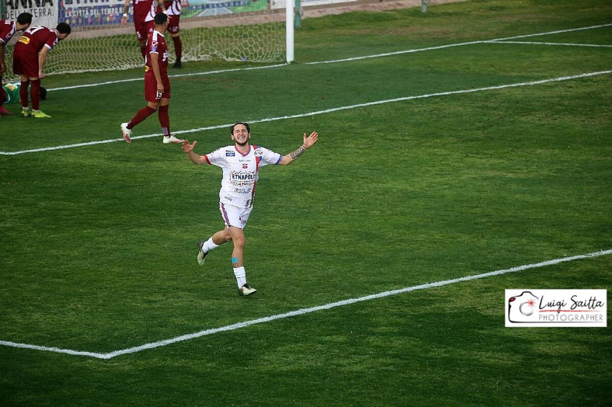 Paternò: finisce 1-0 il derby con l’Acireale. Decisivo il goal dell’ex Scapellato - 