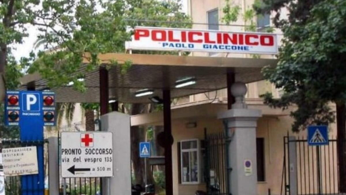 COVID, FIGLIO DENUNCIA: «PAPÀ SORDO E CIECO, L’OSPEDALE NON CI DÀ NOTIZIE» - 