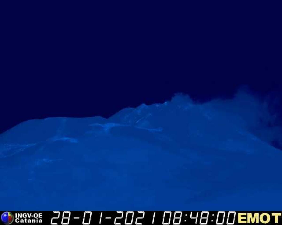 FORTI BOATI SULL'ETNA, IL  VULCANOLOGO BORIS BEHNCKE "NON SONO SEGNO DI PERICOLO" - 