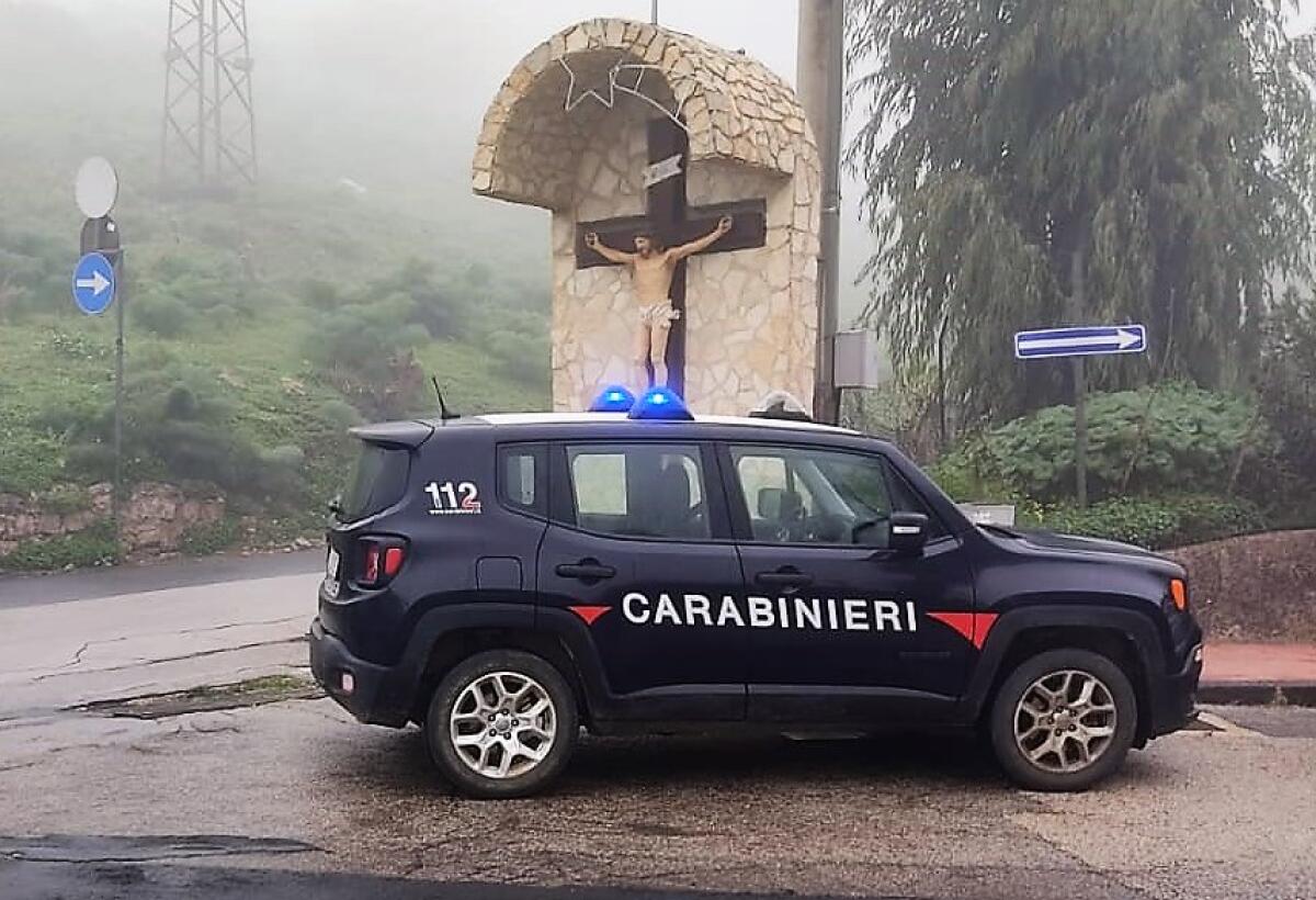 CASTEL DI IUDICA, PADRE E FIGLIO, POSITIVI AL COVID,   VIOLANO LA QUARANTENA: IN GIRO IN MACCHINA - 