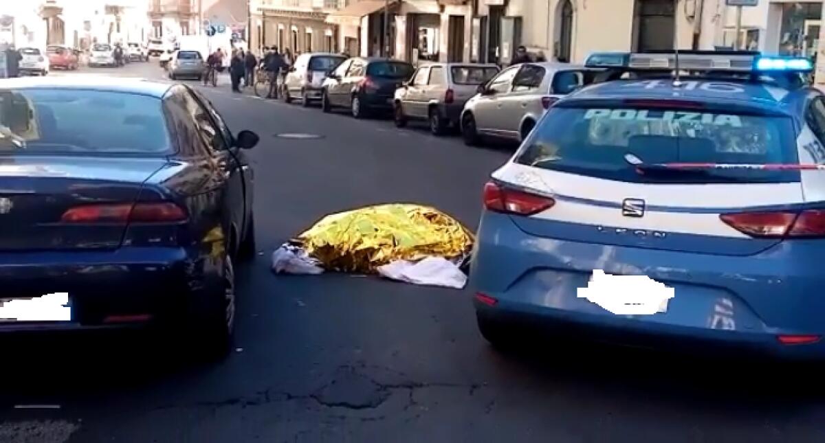Catania. Auto travolge e uccide donna mentre attraversa la strada sulle strisce pedonali - 