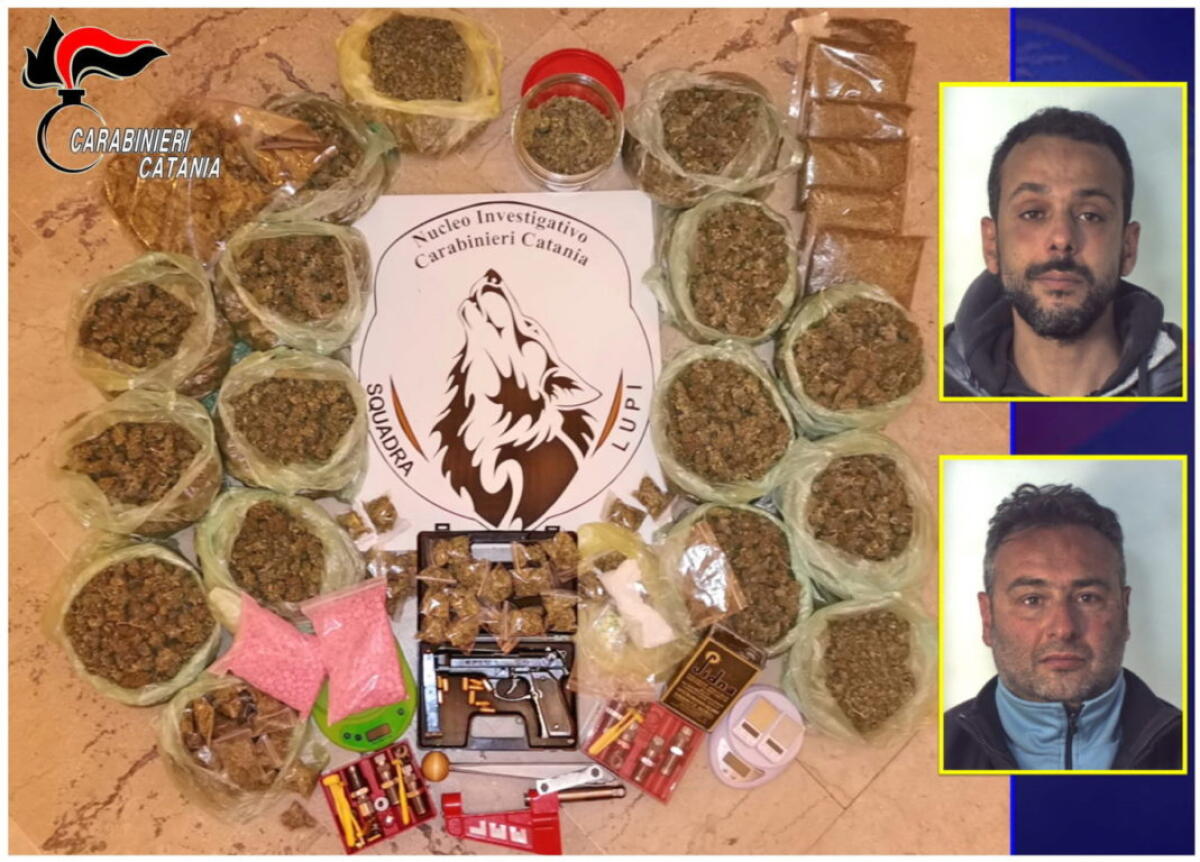 DROGHE E PISTOLA IN CASA, DUE ARRESTI DEI CC A CATANIA - 