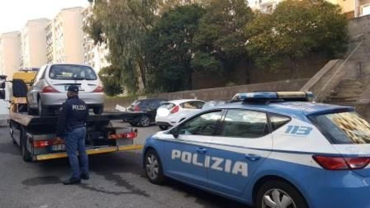CATANIA: RUBA MACCHINA PER REGALARLA ALLA MOGLIE, DENUNCIATI ENTRAMBI - 