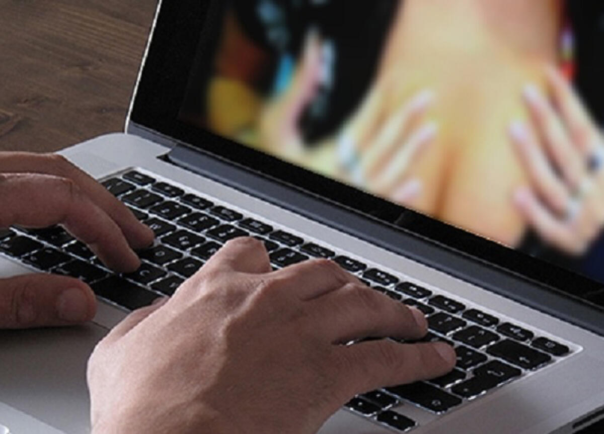 BRESCIA: “DAMMI 5 MILA EURO OPPURE PUBBLICO LE FOTO HOT DI TUA FIGLIA”. LA POLIZIA POSTALE ARRESTA GIOVANE ESTORSORE - 