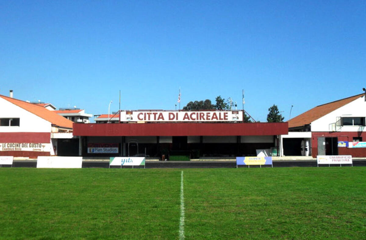 COVID19, TIFOSI DELL'ACIREALE MULTATI PERCHÉ ASSISTONO AGLI ALLENAMENTI DELLA SQUADRA DI CALCIO - 