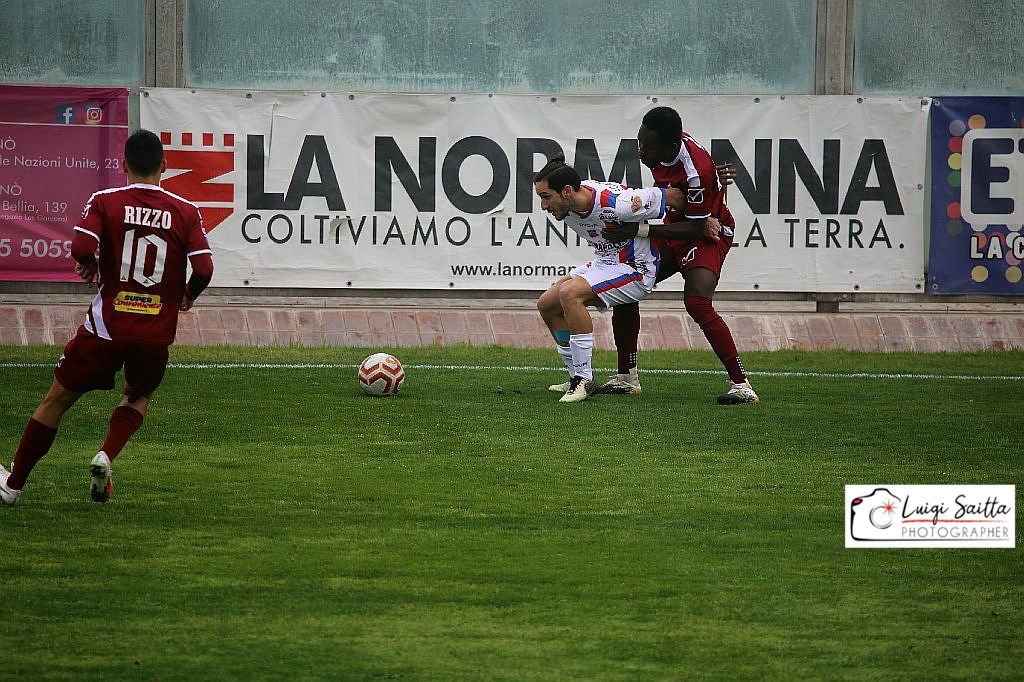 Paternò: finisce 1-0 il derby con l’Acireale. Decisivo il goal dell’ex Scapellato