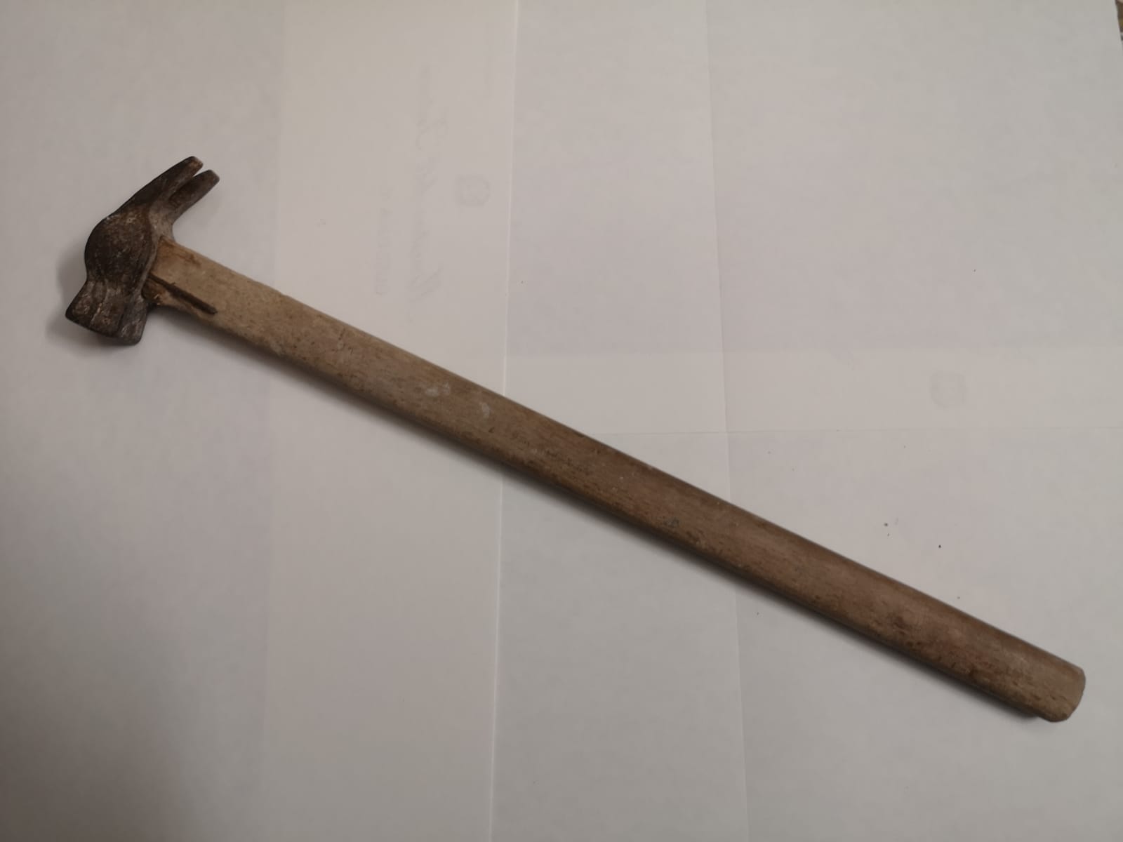 CATANIA, VIOLENTA RAPINA CON PISTOLA E MARTELLO: ARRESTATI DUE MALVIVENTI (VIDEO)