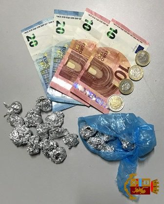 ADRANO, CONTROLLI ANTIDROGA: FERMATO UN  19ENNE