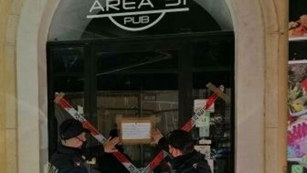 CATANIA: CHIUSO ANCORA UNA VOLTA IL PUB AREA 51 - 