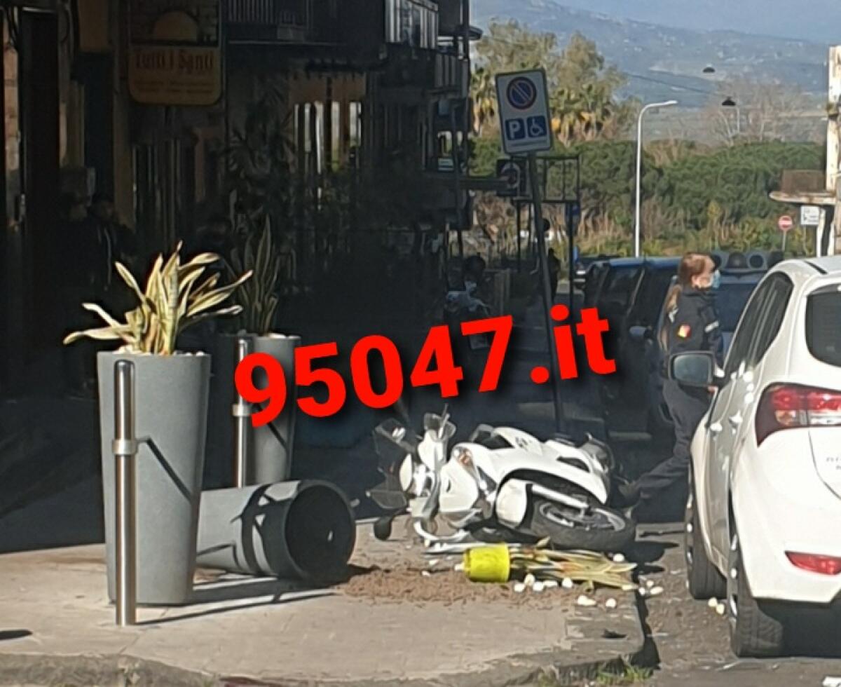 PATERNO', IN PROGNOSI RISERVATA IL RAGAZZO COINVOLTO NELL’INCIDENTE DI IERI SERA IN VIA BELLIA - 