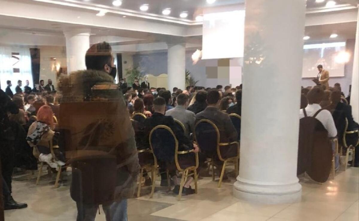 Imprenditori ennesi si riuniscono non rispettando normativa anti-covid, un centinaio di verbali per oltre 40mila euro - 