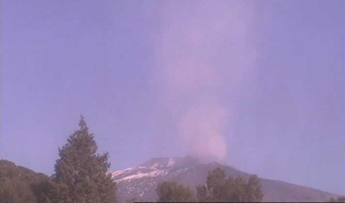 L’ETNA TORNA A FARSI SENTIRE, NUOVO TRABOCCO LAVICO  E TREMORE VULCANICO IN AUMENTO - 