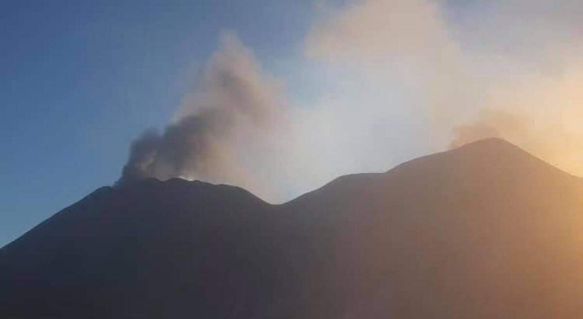 ETNA,PAROSSISMO IN ARRIVO? L'INGV: TREMORE VULCANICO È IN GRADUALE INCREMENTO - 