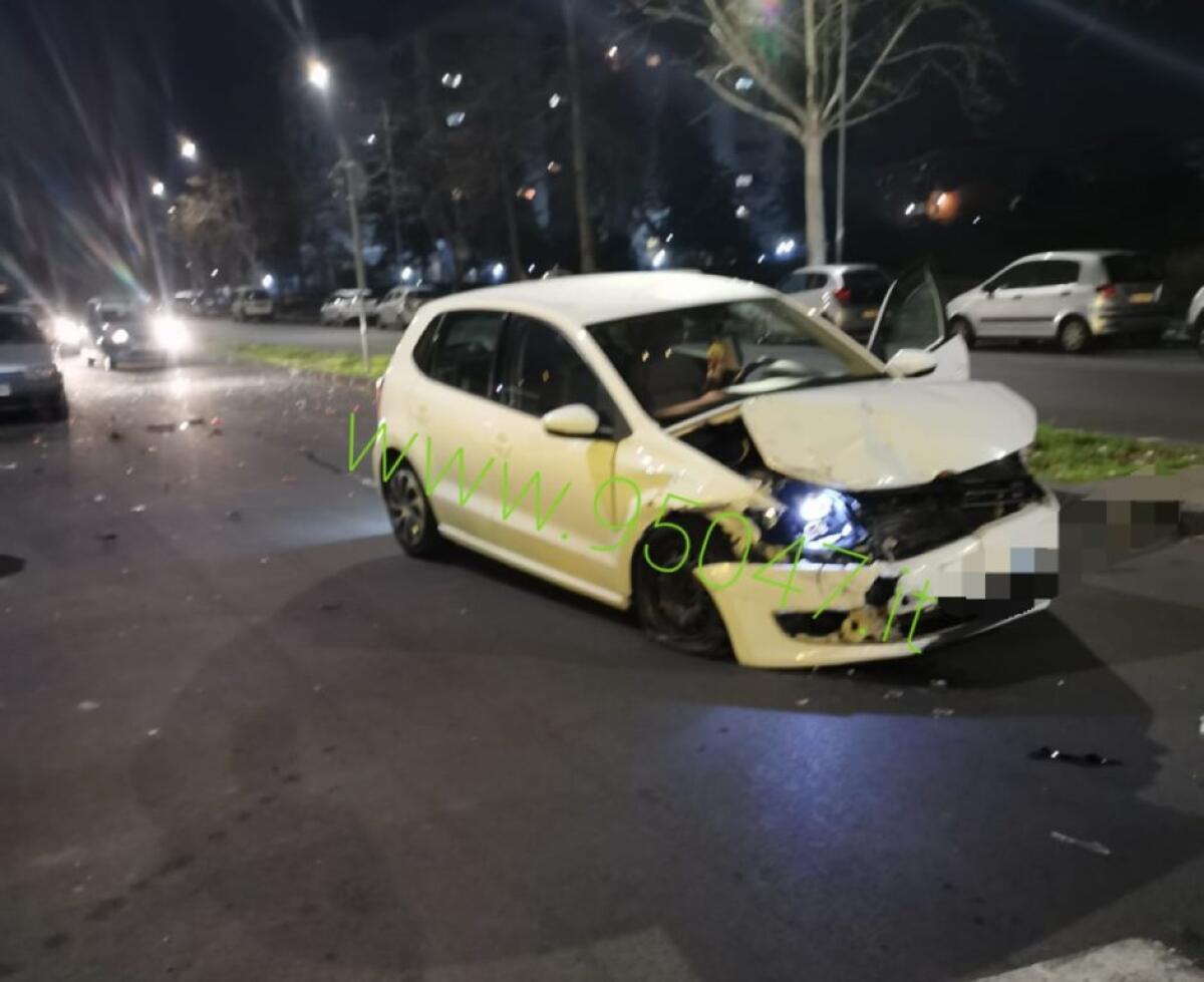 PATERNO': INCIDENTE IN VIALE DEI PLATANI, FERITA DONNA - 