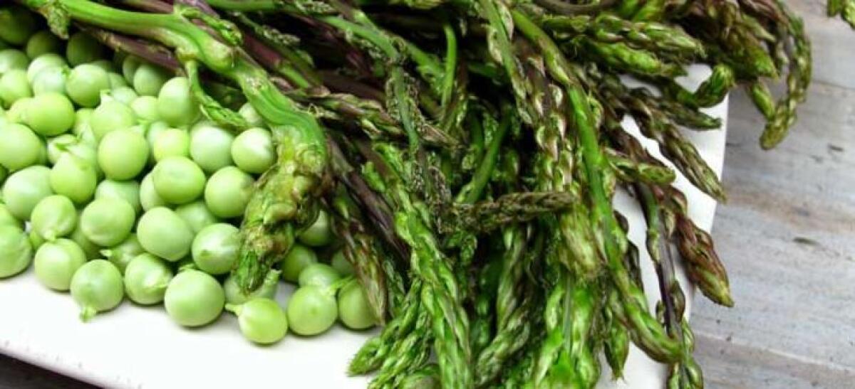 Clima, Coldiretti, su banchi fave e asparagi con 1 mese di anticipo - 