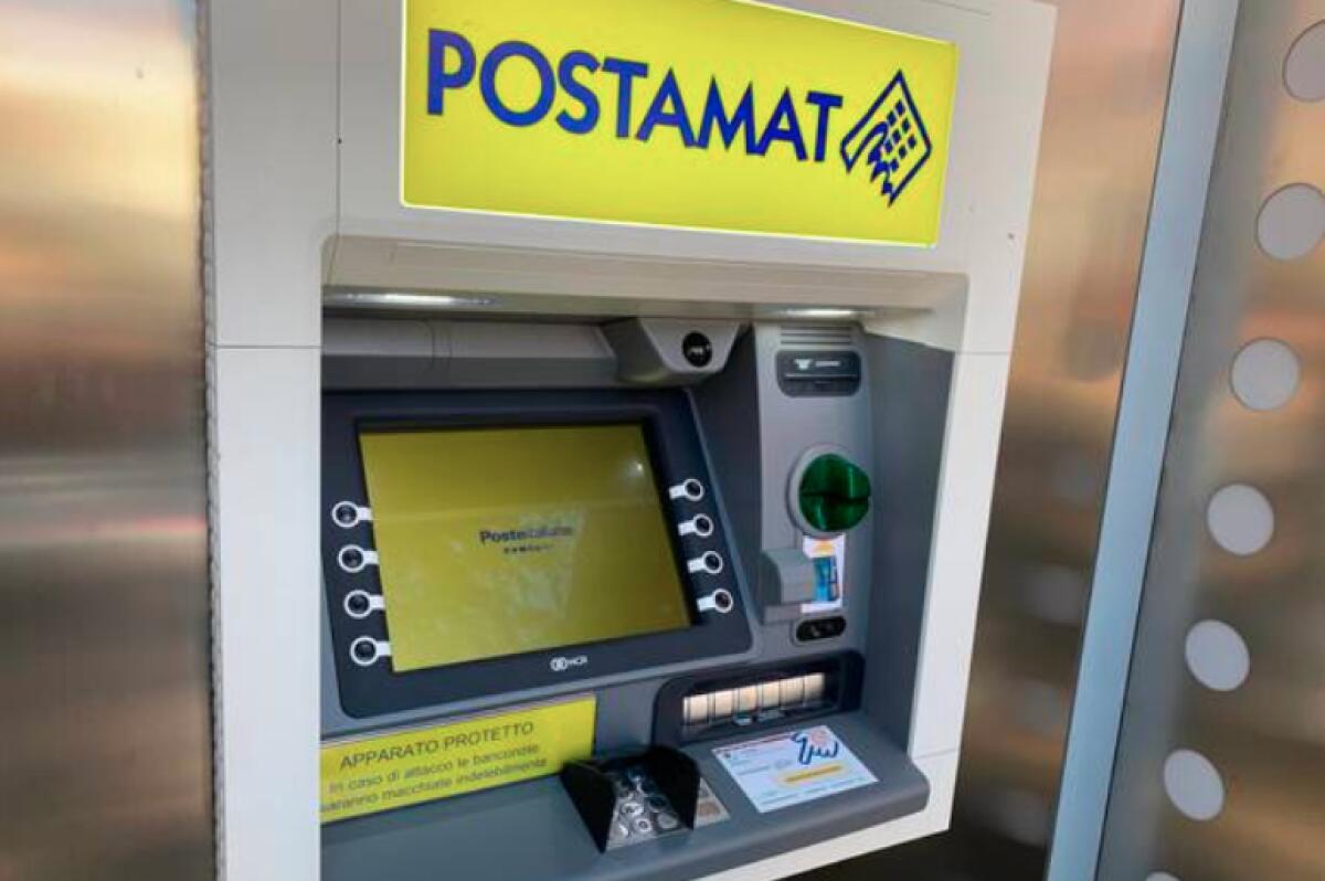 VACCINI ANTI COVID, IN SICILIA PRENOTAZIONI ANCHE AI TERMINALI POSTAMAT - 