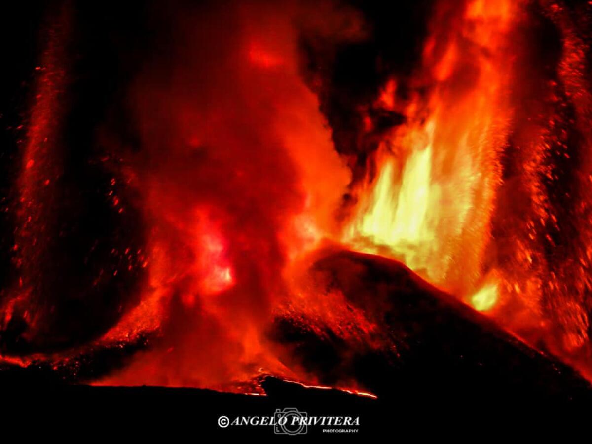 ETNA, INGV: «SIAMO IN ATTESA DI UN PROSEGUO DELL'ATTIVITÀ ESPLOSIVA» - 