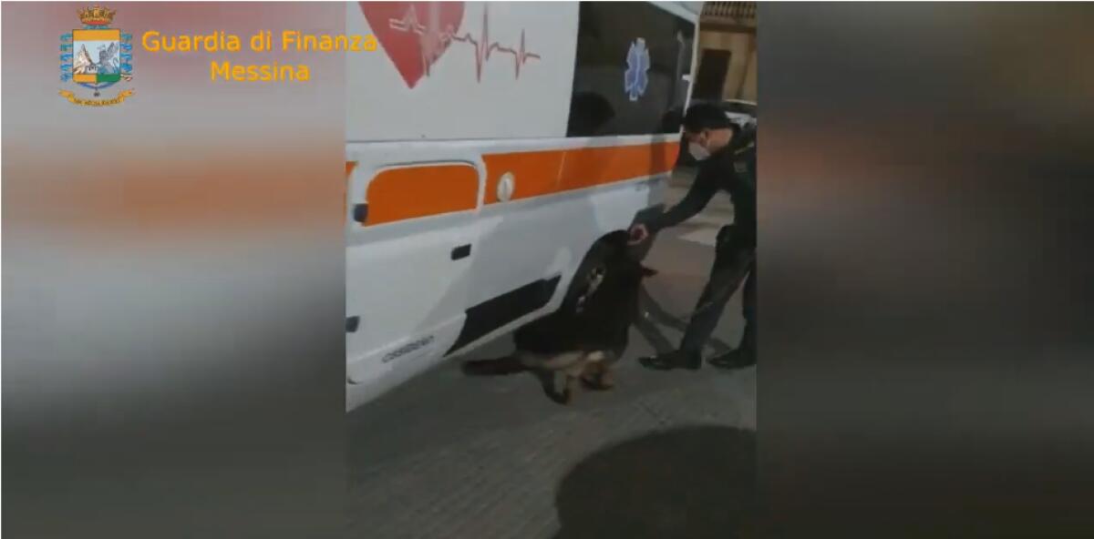 AMBULANZA CARICA DI DROGA FERMATA ALL’IMBARCO DEI TRAGHETTI DI MESSINA: SCATTANO DUE ARRESTI - 