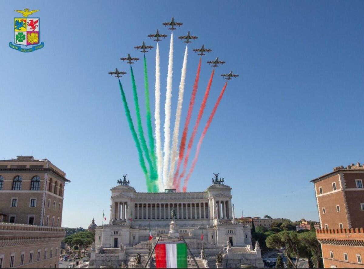 IL 'COMPLEANNO' DELLE FRECCE TRICOLORI: LA PATTUGLIA ACROBATICA NAZIONALE COMPIE 60 ANNI - 