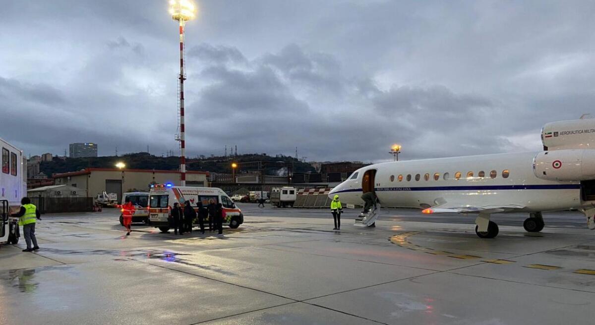 NEONATO DI 6 MESI CON GRAVI PROBLEMI RESPIRATORI DA CATANIA A GENOVA SU UN VOLO MILITARE - 