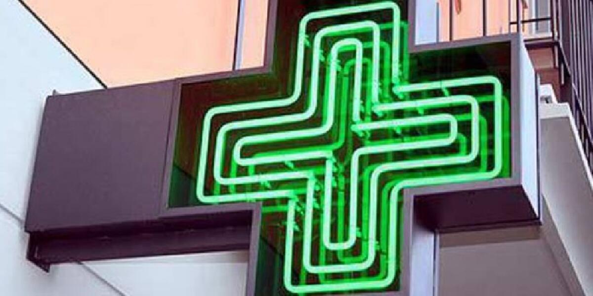 VACCINI ANCHE IN FARMACIA, ACCORDO TRA GOVERNO E REGIONI. AI SOMMINISTRATORI 6 EURO A DOSE - 