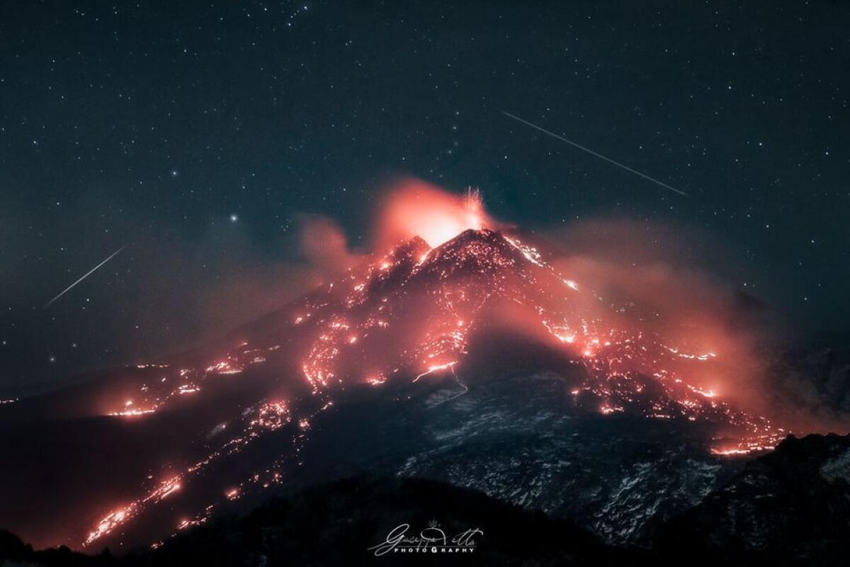L'Etna strega la Nasa: lo scatto di un palermitano scelto come foto del giorno - 