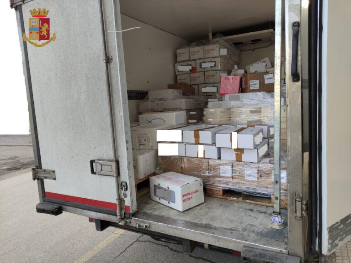 BARCELLONA P.G. – LA POLIZIA DI STATO SEQUESTRA 900 KG DI TRIPPA  PERICOLOSI PER LA SALUTE PUBBLICA - 