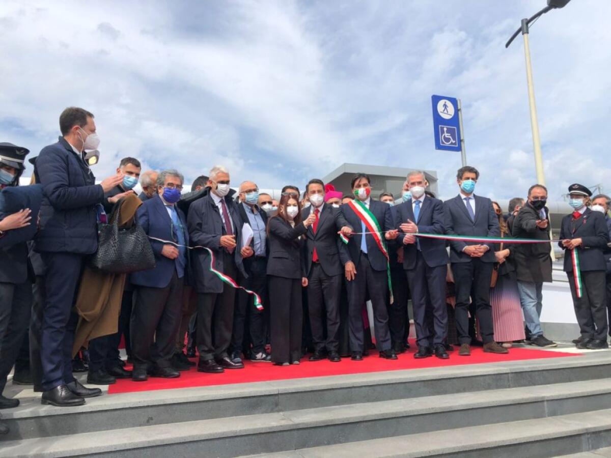 IN TRENO FINO ALL’AEROPORTO: INAUGURATA LA STAZIONE “CATANIA AEROPORTO – FONTANAROSSA” - 