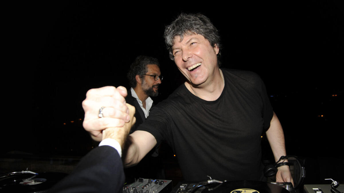 È MORTO IL DJ CLAUDIO COCCOLUTO. AVEVA 59 ANNI, HA FATTO BALLARE INTERE GENERAZIONI - 