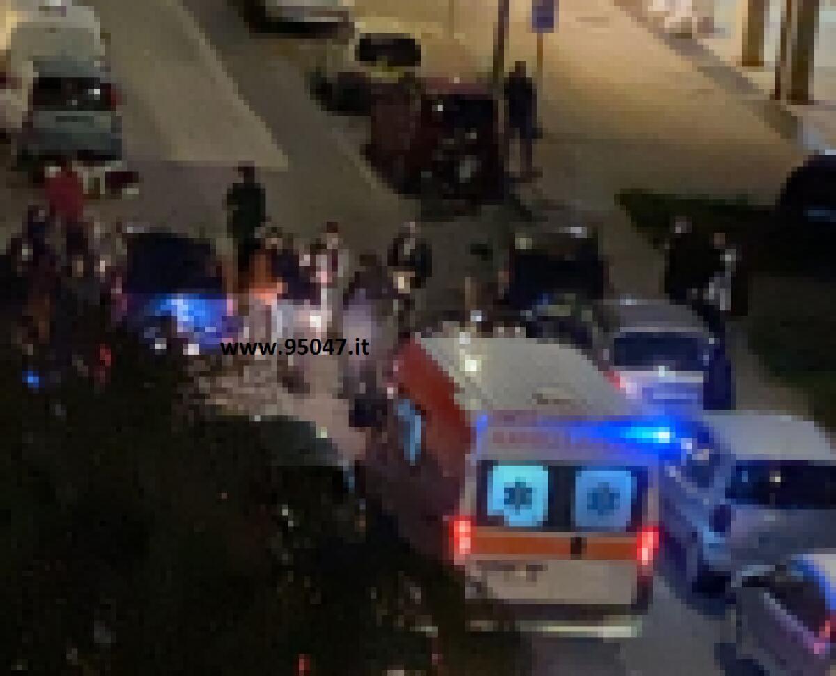 PATERNO': SCONTRO AUTO SCOOTER IN VIA DELLE NAZIONE UNITE, FERITO RAGAZZO - 