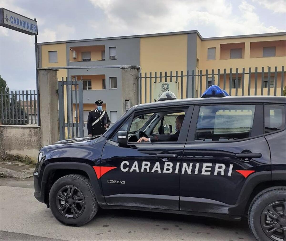 VIZZINI : PICCHIA LA MADRE PER OTTENERE I SOLDI PER ACQUISTARE IL MOTORINO, ARRESTATO 15ENNE - 