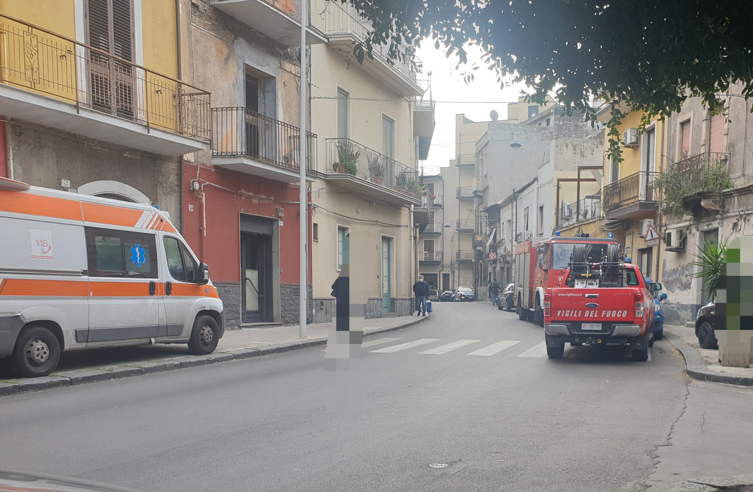 PATERNÒ: TRAGEDIA IN VIA N.SAURO, UOMO TROVATO MORTO A CASA