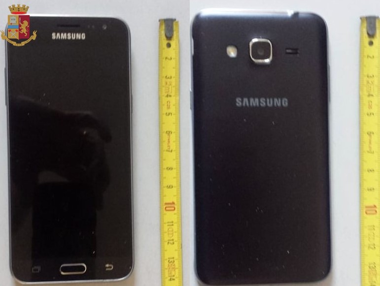 BOLOGNA: AGLI ESAMI PER LA PATENTE CON LA TELECAMERA NELLA MASCHERINA, DENUNCIATO