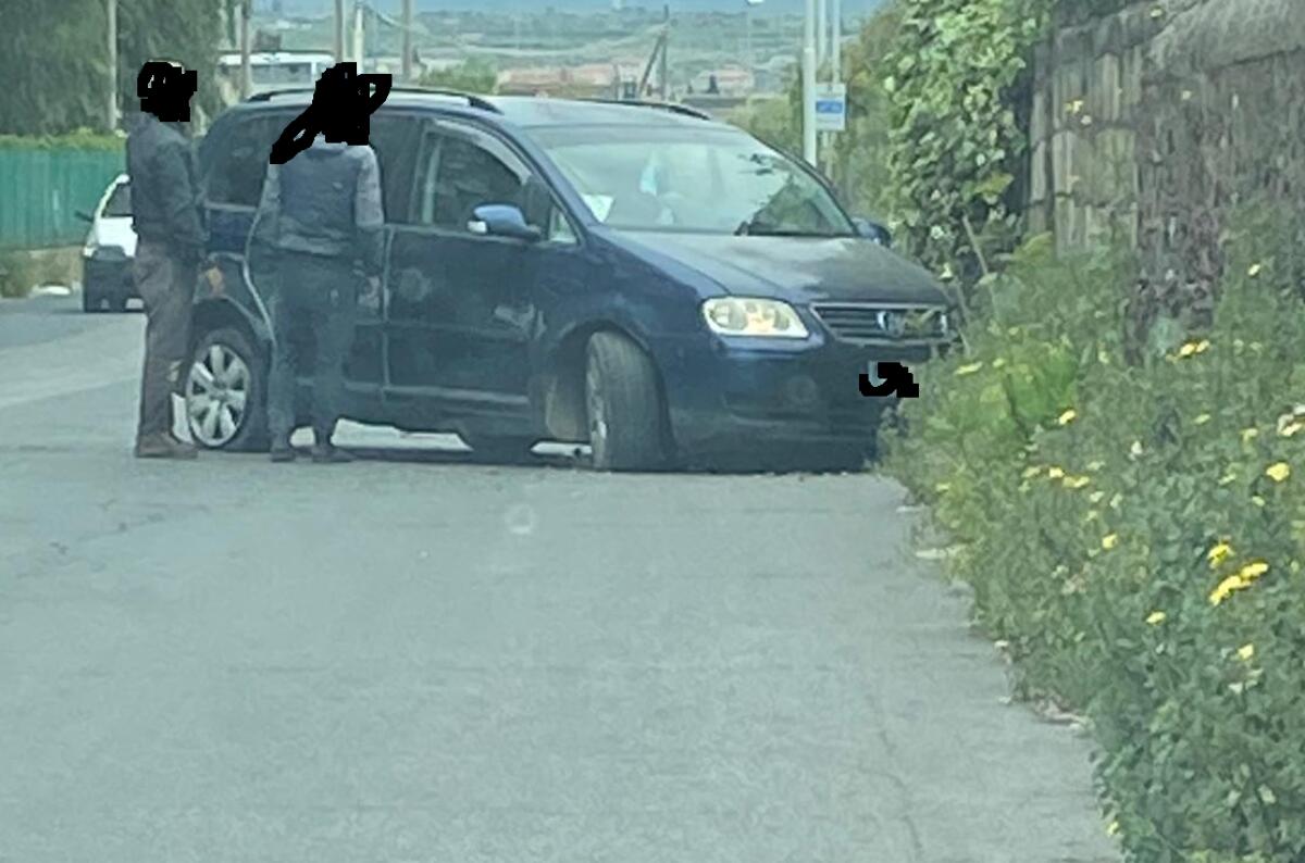 PATERNO': CON L’AUTO FINISCE CONTRO UN MURO, NESSUN FERITO - 