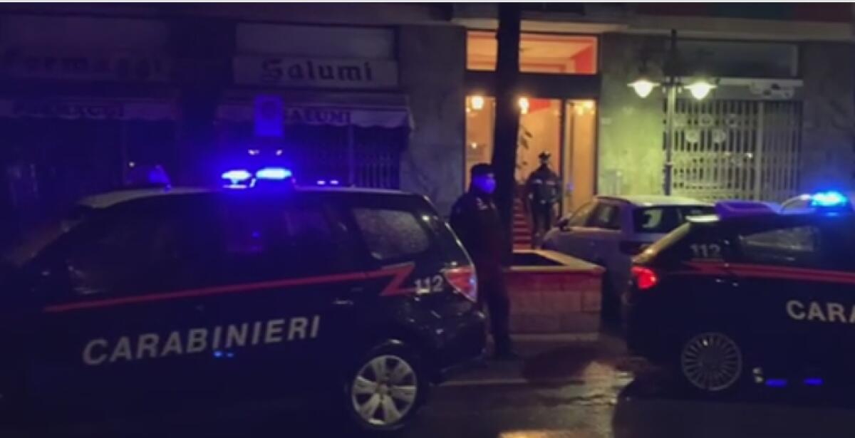 TORINO, PENSIONATO UCCIDE MOGLIE, FIGLIO DISABILE E PADRONI DI CASA  POI, SI SPARA: È GRAVE - 