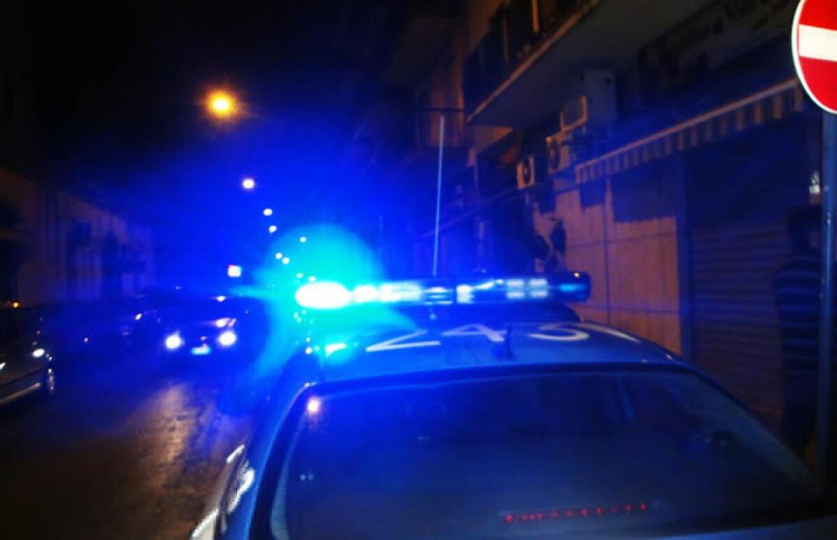 CATANIA: OTTANTENNE ACCOLTELLATO IN CASA, UN FERMO - 