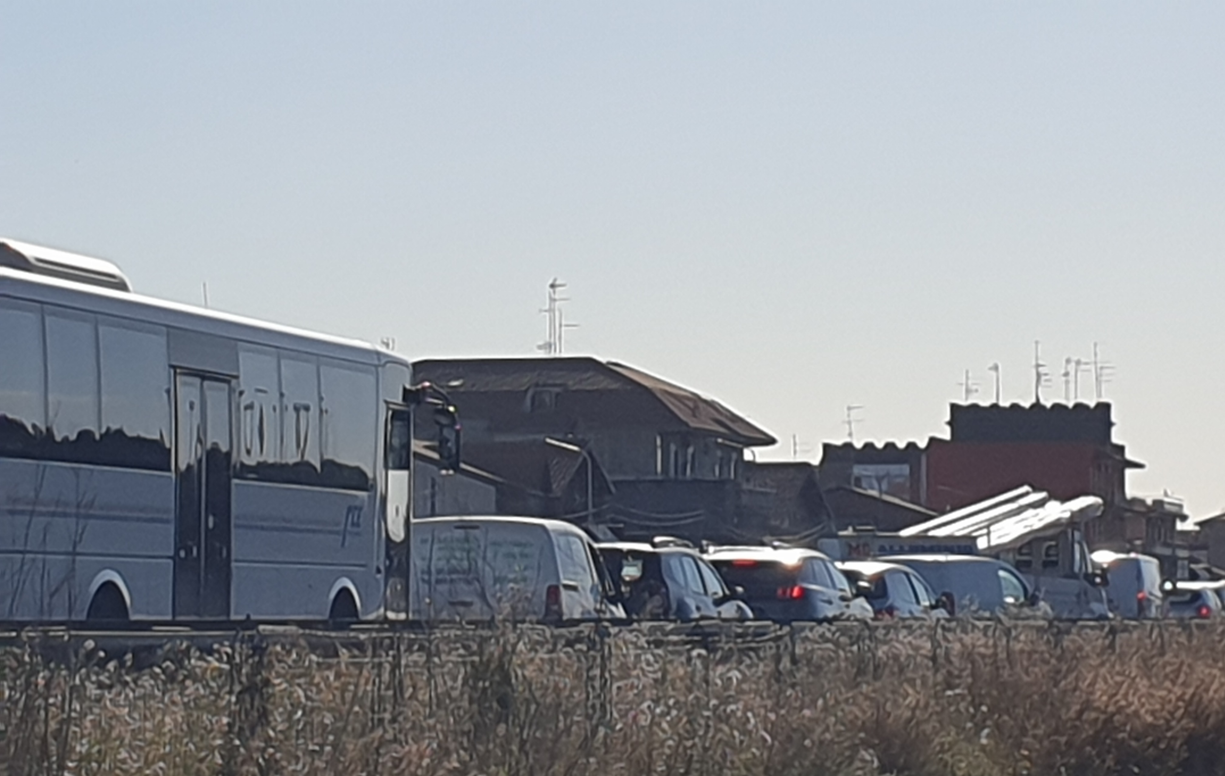 CATANIA: TANGENZIALE BLOCCATA PER PROTESTA DEGLI AMBULANTI – TRAFFICO IN TILT – PROTESTA ANCHE LA MUSICA LE FOTO