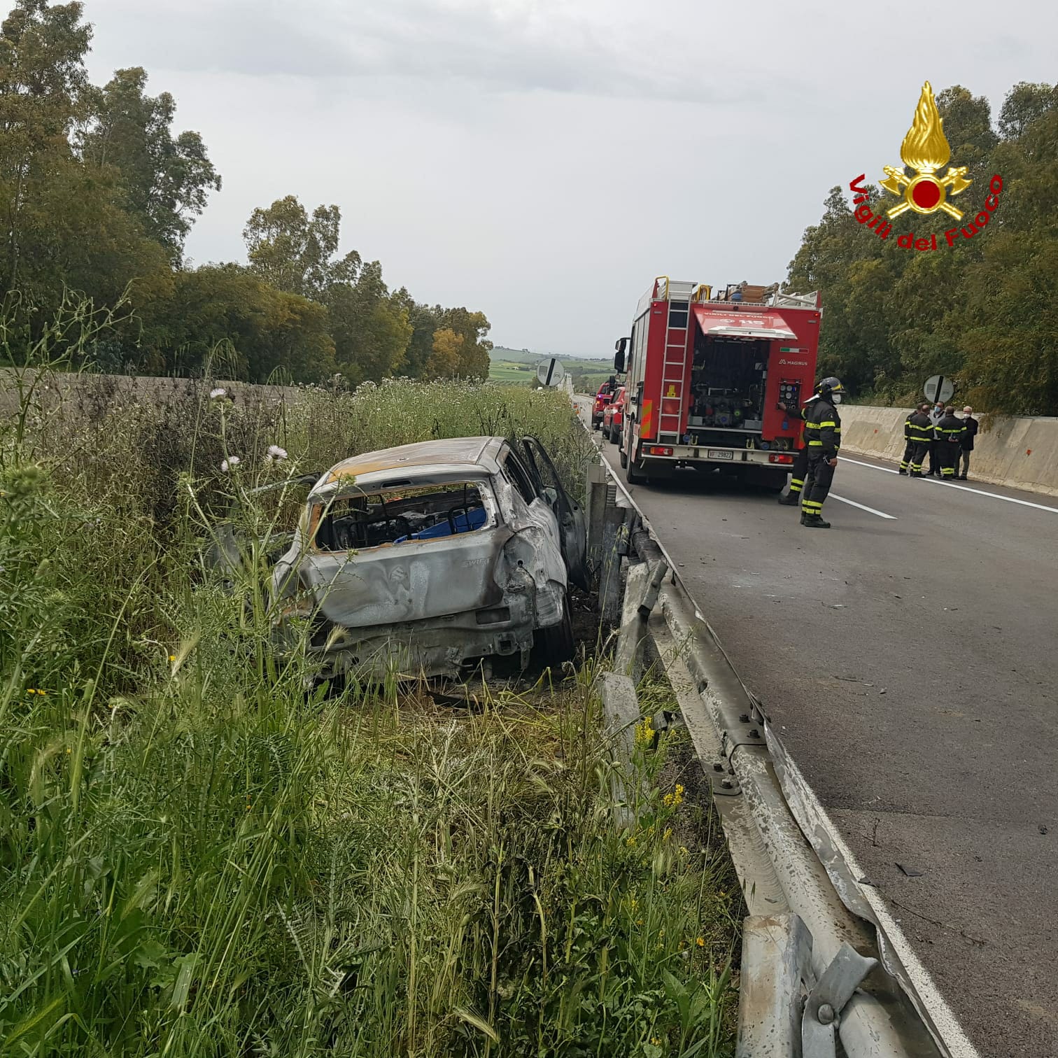INCIDENTE SULLA PALERMO-MAZARA : DUE MORTI CARBONIZZATI DOPO LO SCHIANTO SUL GUARD RAIL