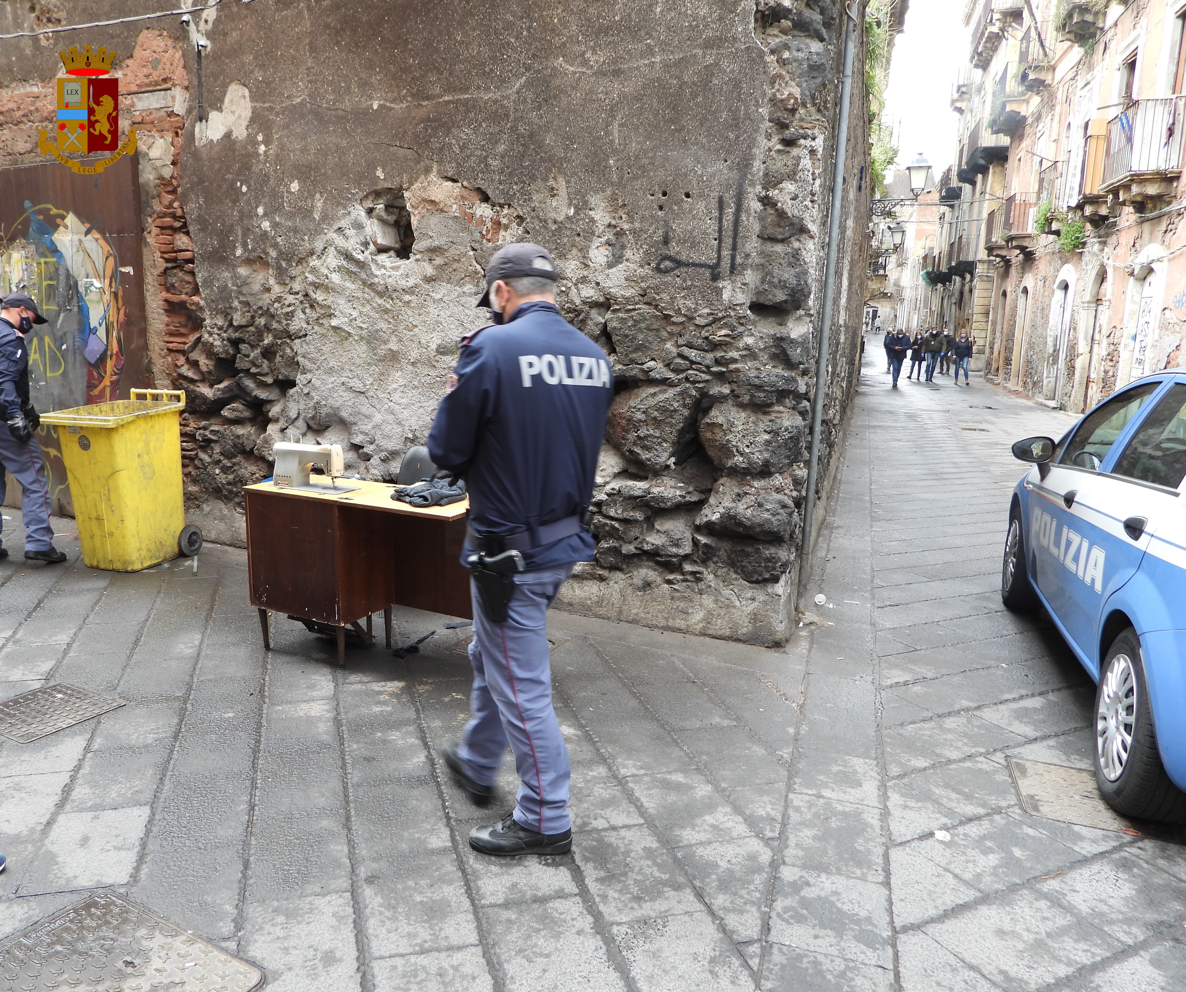 MAXI OPERAZIONE DI POLIZIA A CATANIA, A SAN BERILLO VECCHIO MULTE, SEQUESTRI E DENUNCE
