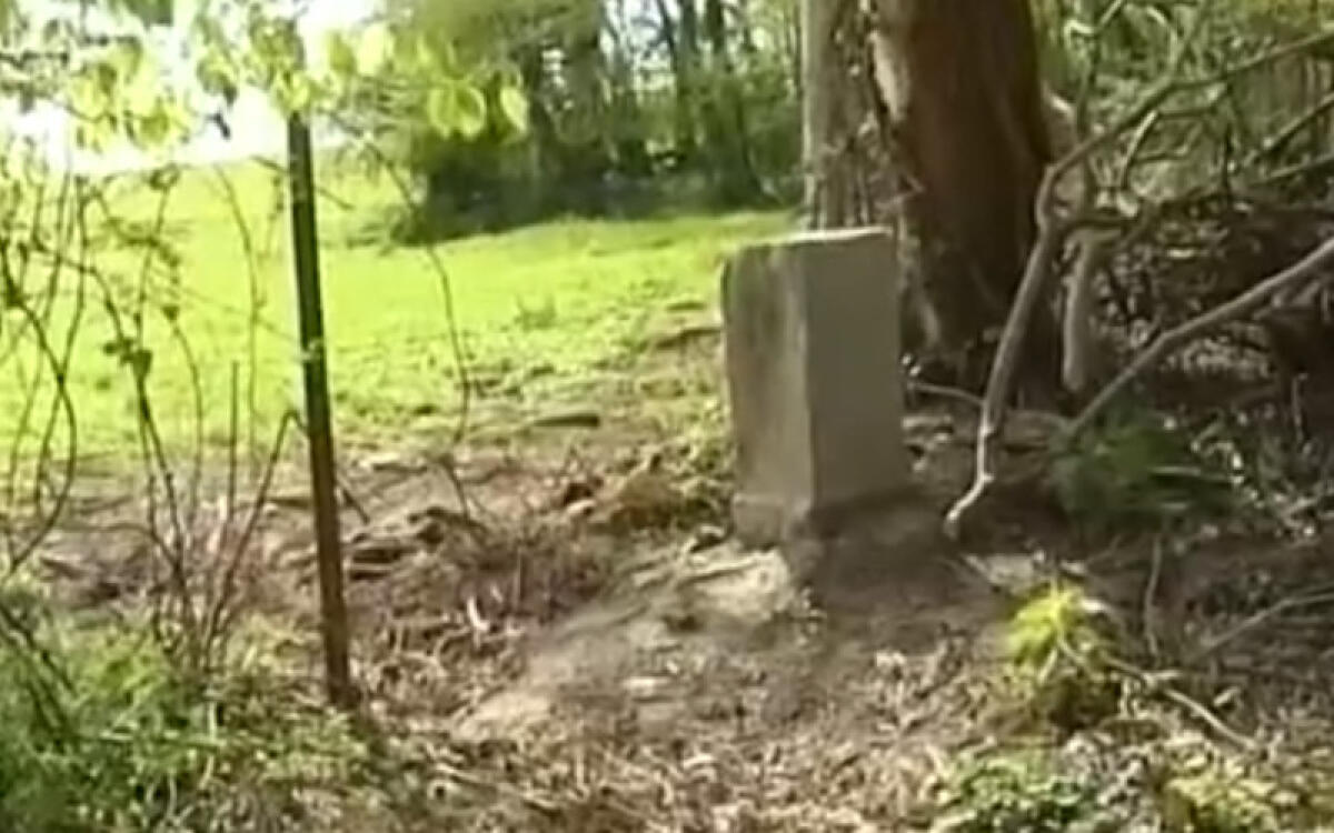 UN CONTADINO SPOSTA UNA PIETRA, E ALLARGA IL CONFINE DEL BELGIO A DISCAPITO DELLA FRANCIA - 