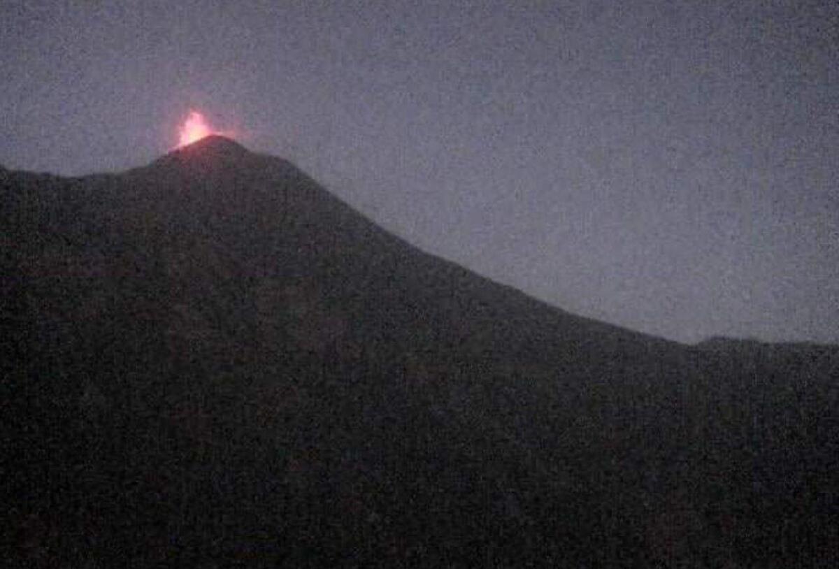 ETNA: L’ETNA TORNA A FARSI SENTIRE, BOATI E RIPRESA DELL'ATTIVITÀ STROMBOLIANA - 