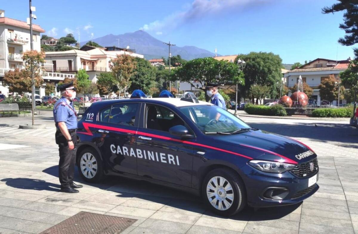 TRECASTAGNI. PICCHIA ANCORA UNA VOLTA LA MOGLIE: ARRESTATO - 