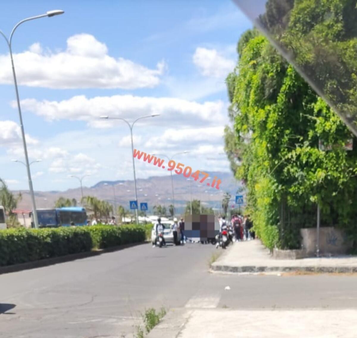 PATERNÒ, SCONTRO AUTO SCOOTER AL CORSO ITALIA, DUE FERITI - 