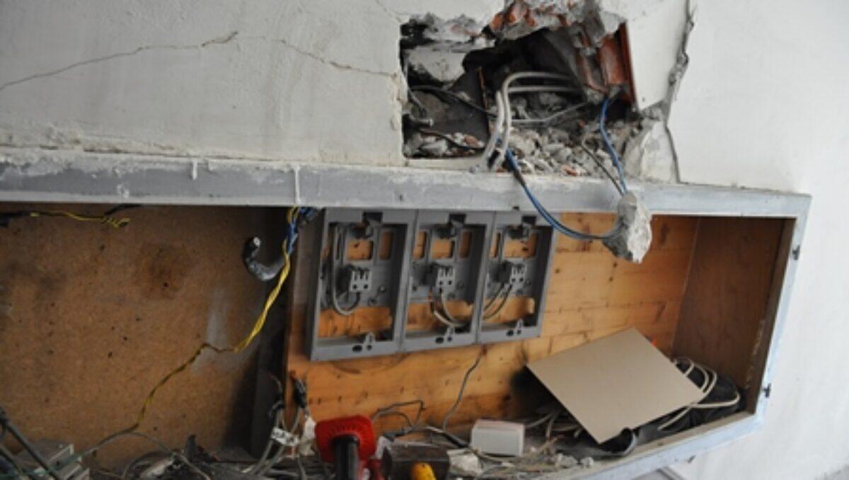 ADRANO: UN’INTERA FAMIGLIA DENUNCIATA PER FURTO DI ENERGIA ELETTRICA - 