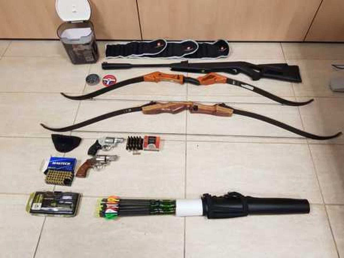 IL MISTERIOSO UOMO ATTERRATO A TRAPANI SU UN JET PRIVATO CON ARMI E DROGA - 