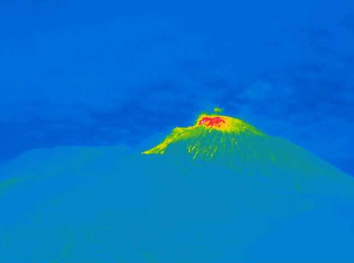 ETNA: ETNA RITORNA A FARSI RISENTIRE, TREMORE VULCANICO IN A LIVELLI ALTI - 