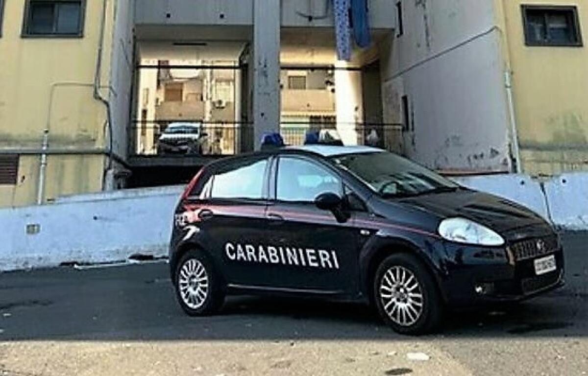 CATANIA.  PUSHER PIZZICATO MENTRE SI RECA AL “LAVORO”         - 