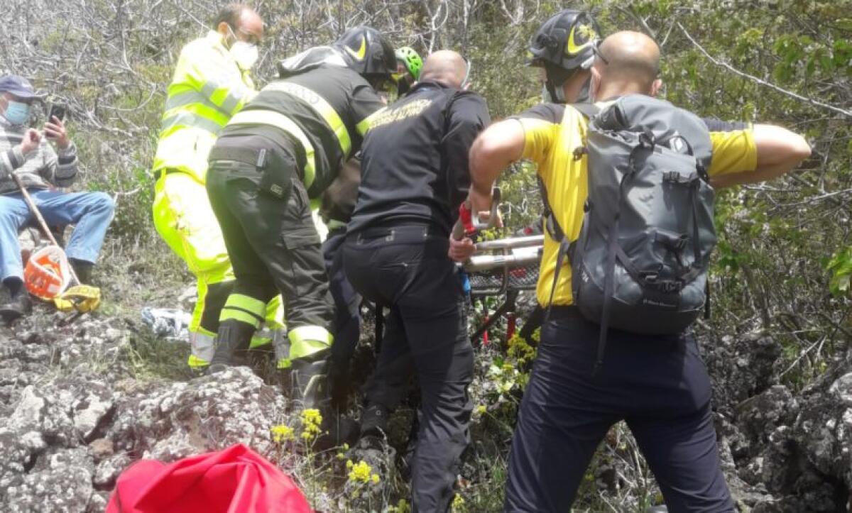 RAGALNA: ESCURSIONISTI IN DIFFICOLTÀ, 85ENNE FERITO SALVATO DA VIGILI DEL FUOCO E SOCCORSO ALPINO - 
