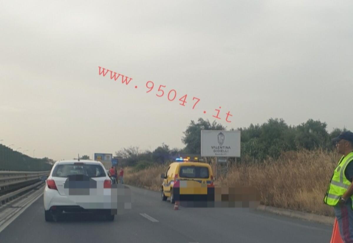 CAMION IN PANNE SULLA SS121, CODE DIREZIONE PATERNÒ - 